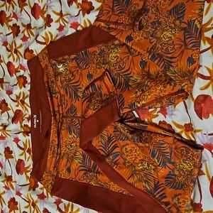 Sport leggings size large